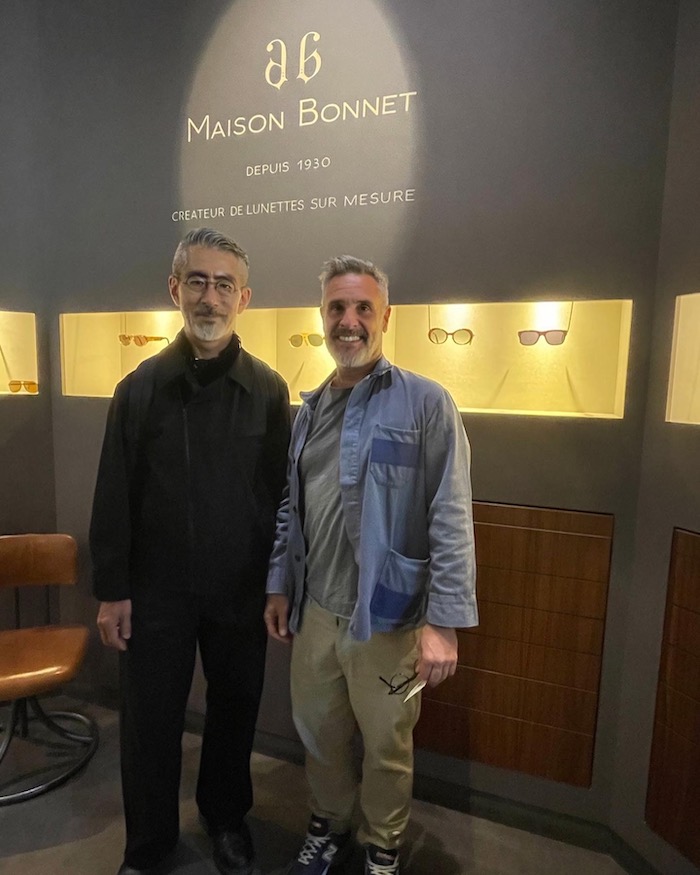 パリ有数のビスポークメガネの有名店「Maison Bonnet」のBonnet氏と。